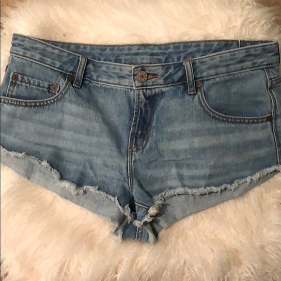 urban outfitters denim shorts